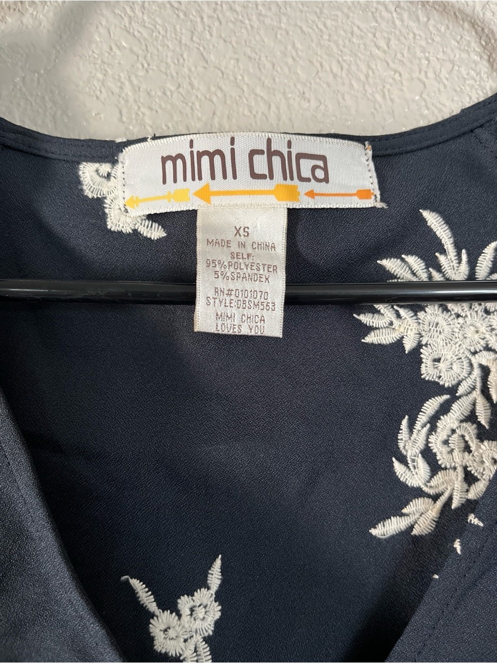 Mimi Chica Navy & Cream Floral Wrap Dress - Picture 6 of 6